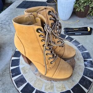 Aldo Mustard Lace-Up Boots